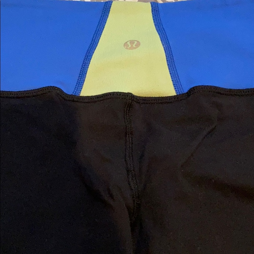 Lululemon leggings size 2 pre-owner